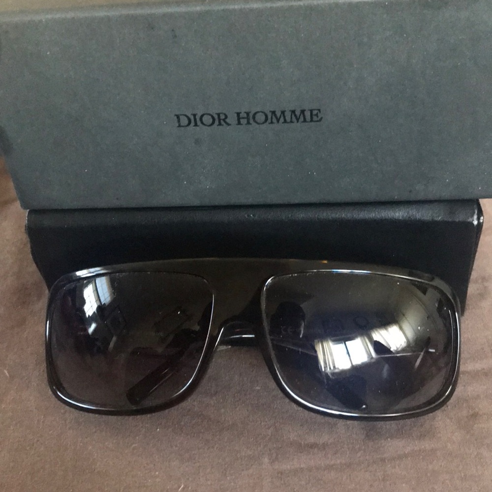 Christian Dior Men’s brown sunglasses